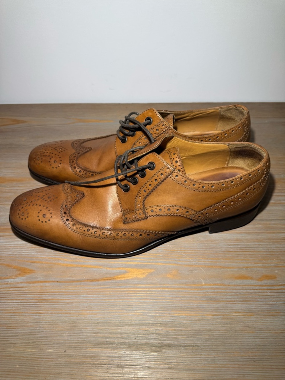 Bally Tan Leather Wingtip Derby Shoes 11.5